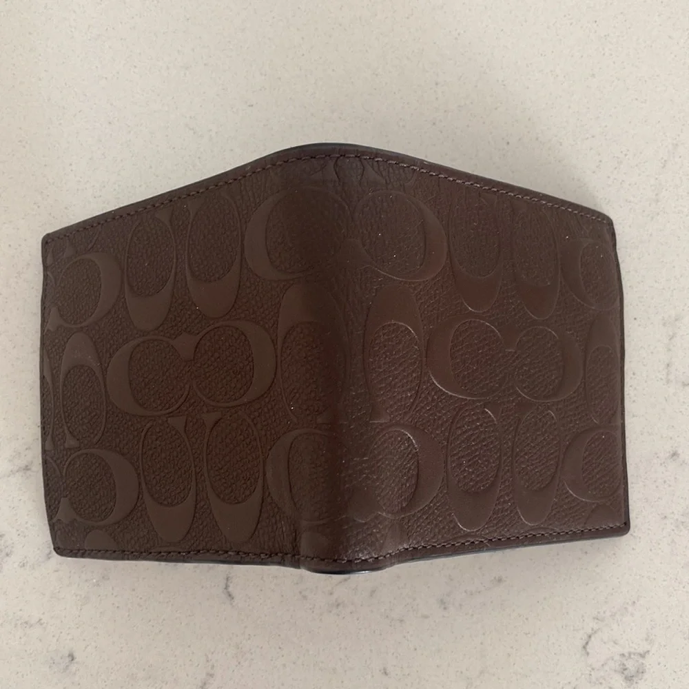 COACH wallet - Picture 2 of 10
